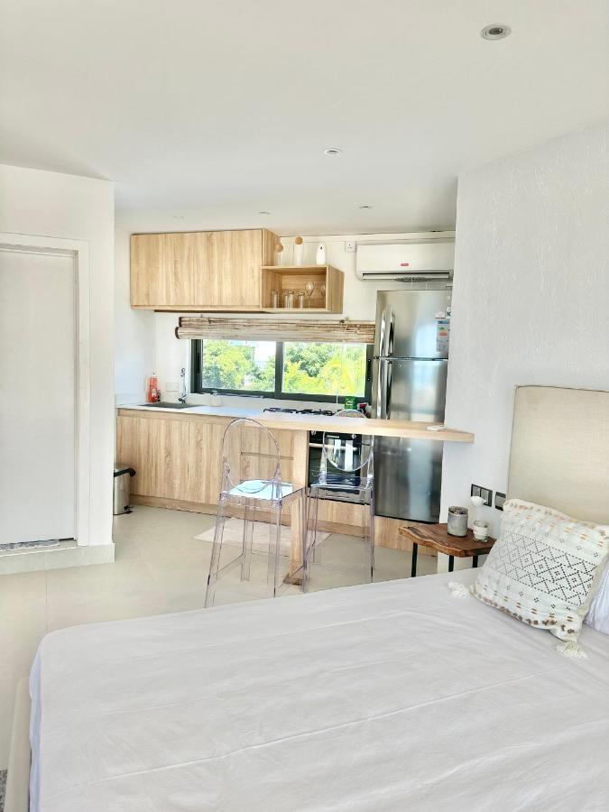 Studio H Grandbay Sea-View Exterior photo